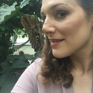 Meet your Posher, Monica